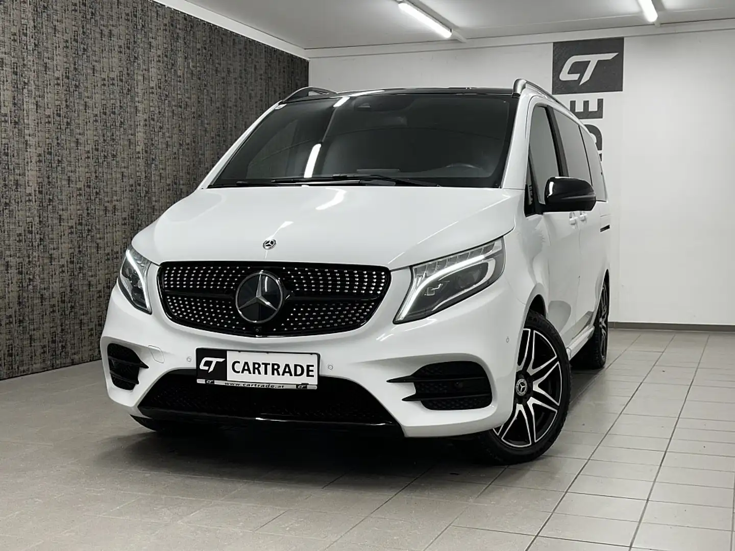 Mercedes-Benz V 300 d Kombi lang Basis Aut. VIP BUS/ KOMPLETTUMBAU Weiß - 1