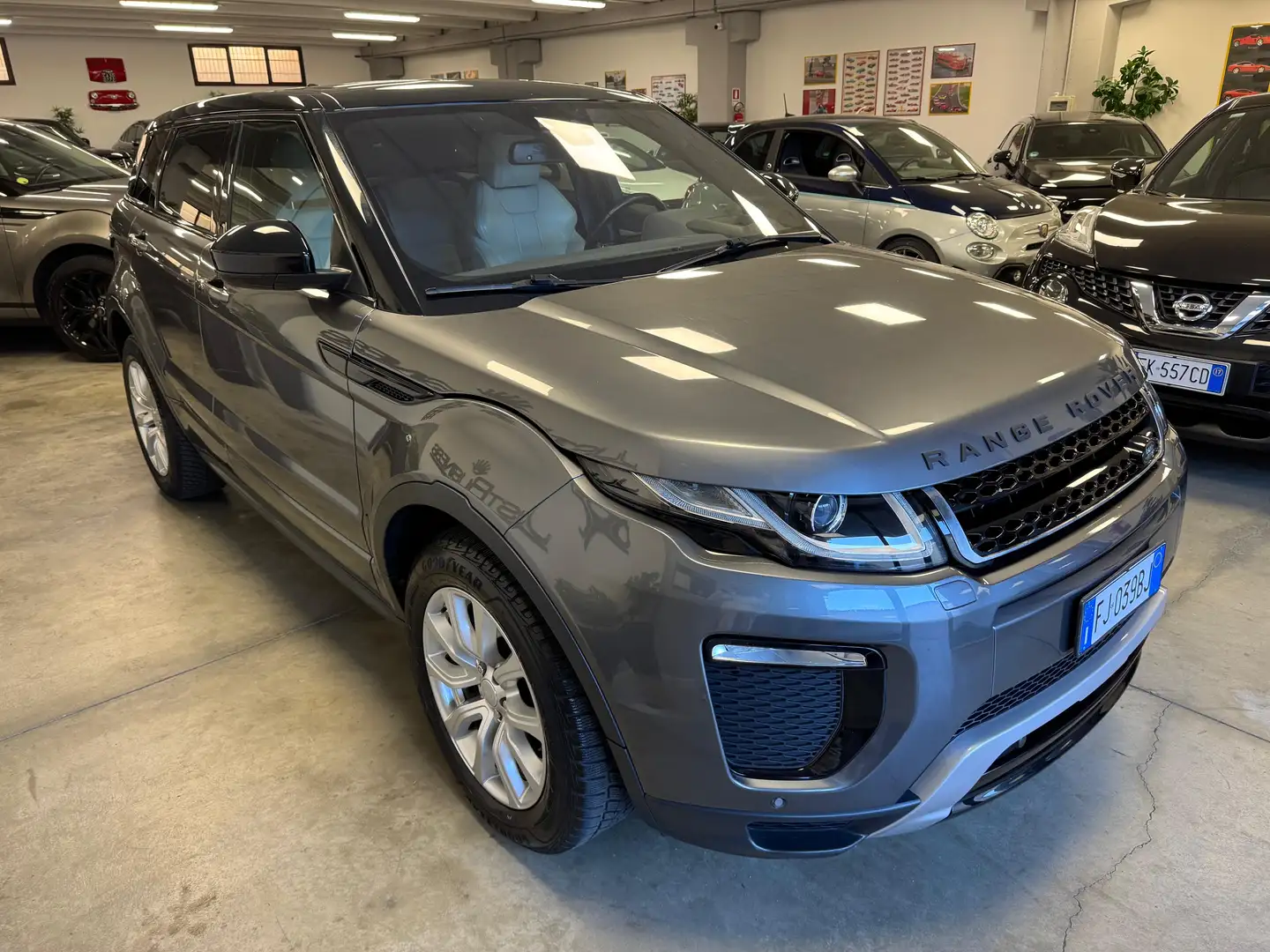 Land Rover Range Rover Evoque 5p 2.2 td4 Launch edition 150cv Garanzia 12 mesi Gris - 1