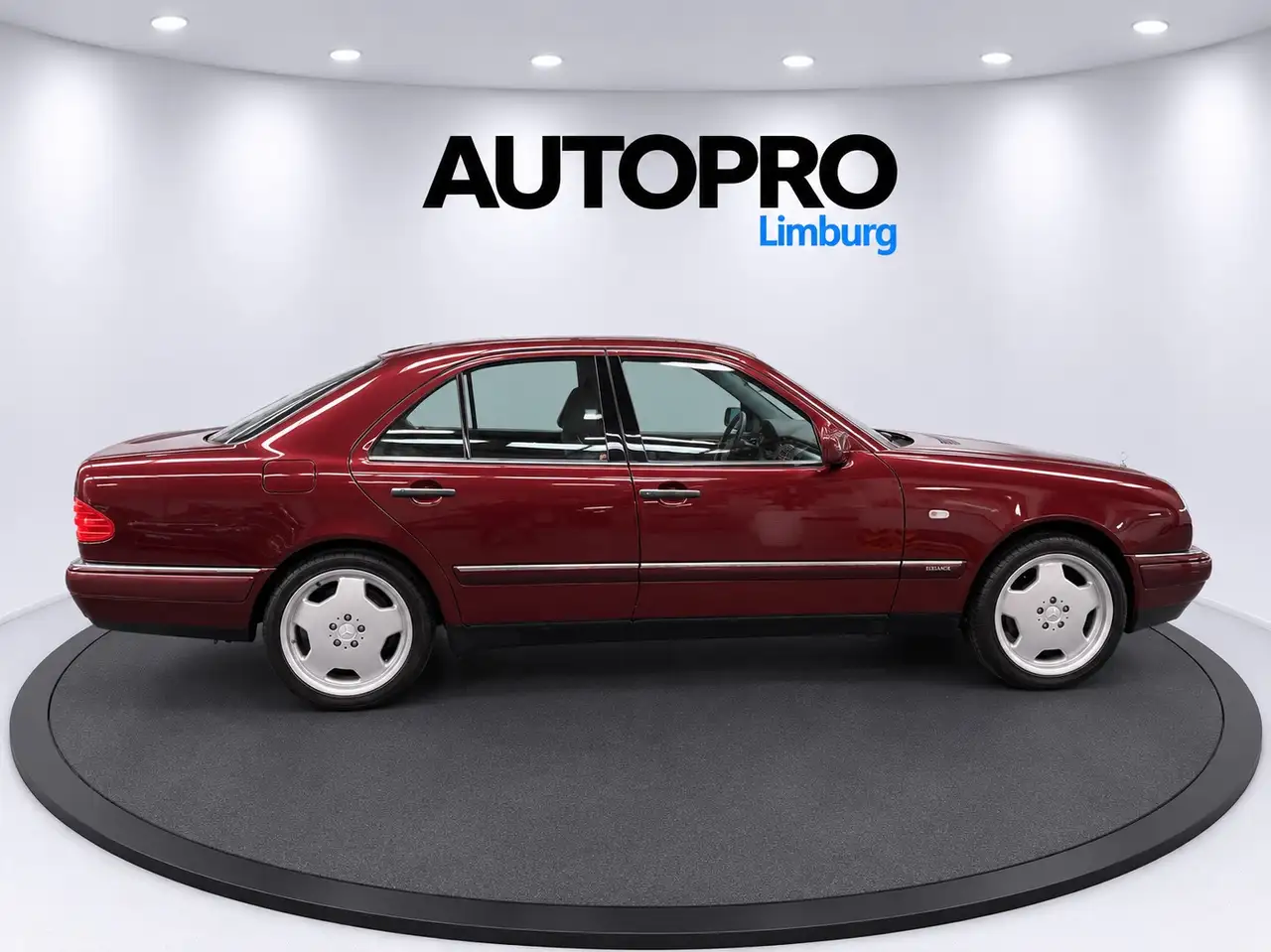 Mercedes-Benz E 200 Elegance| 1e eigenaar|Org NL, foto 6