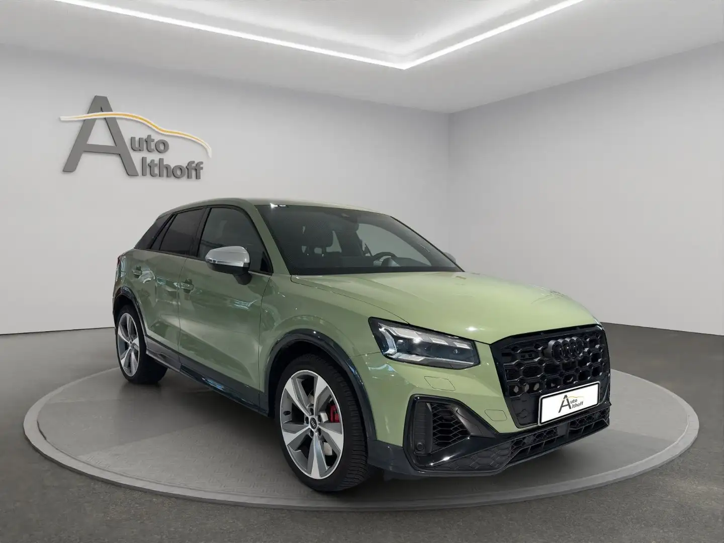 Audi SQ2 2.0TFSI quattro DSG ACC LED NAVI EHECK SHZ Зелёный - 1