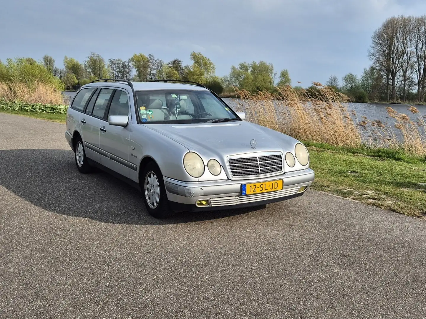 Mercedes-Benz E 240 2.4 elegance - 2