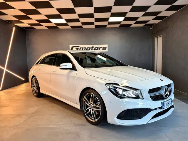 Mercedes-Benz CLA 200 Shooting Brake - Premium 4matic 2019