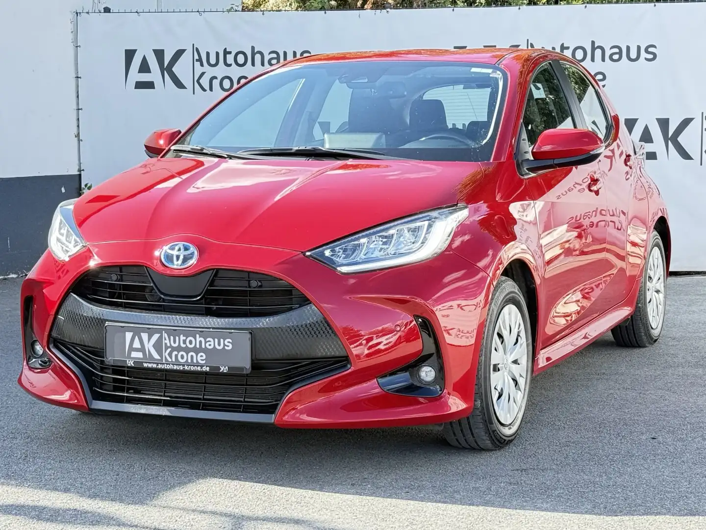 Toyota Yaris Yaris 1.5 Dual-VVT-iE (Hybrid)  *AUTOMATIK* KAMERA Rot - 2