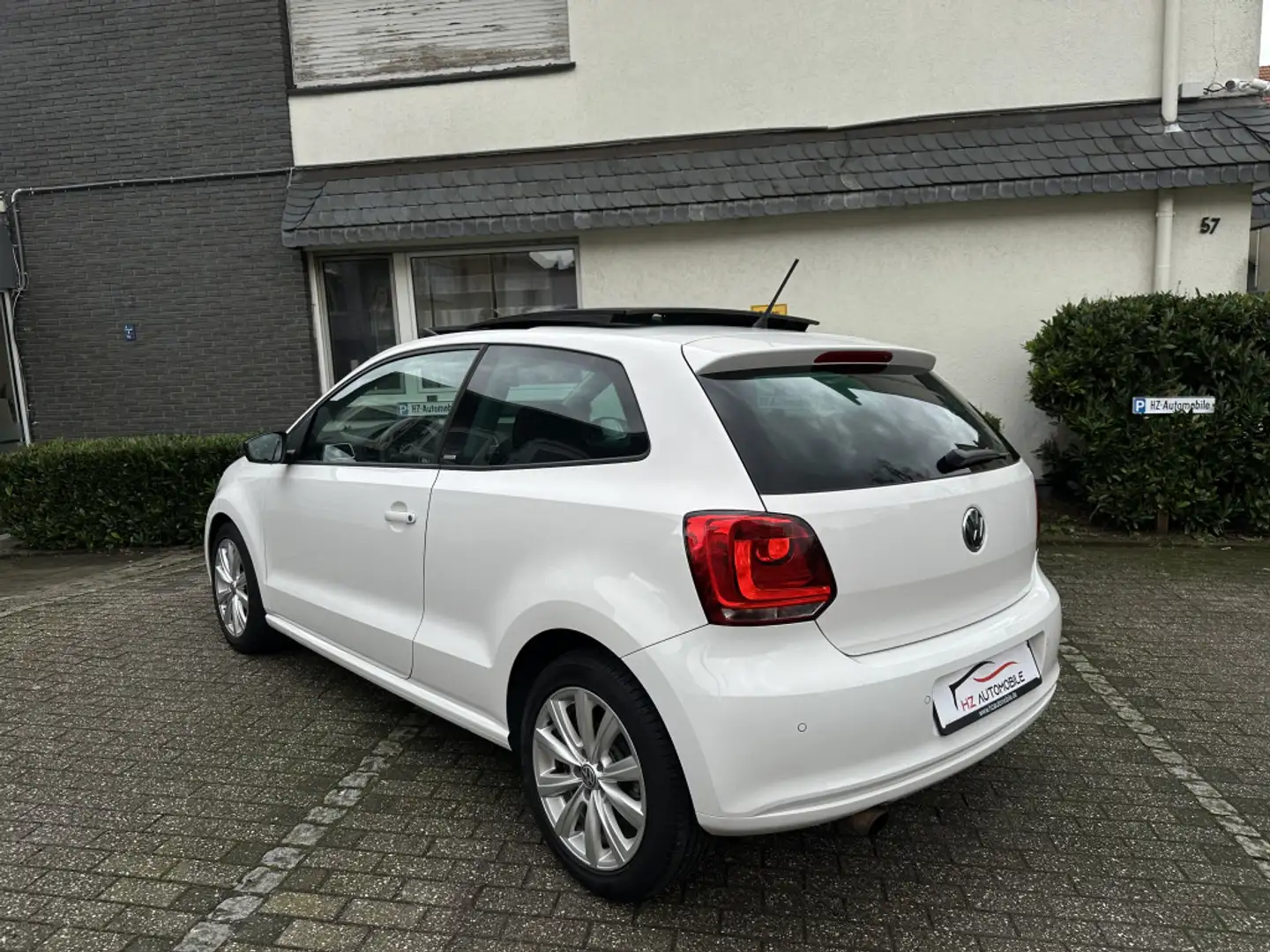 Volkswagen Polo Style *PANO*TEMP*PDC*SHZ*KLIMAAU*6-GANG*LMF Wit - 2