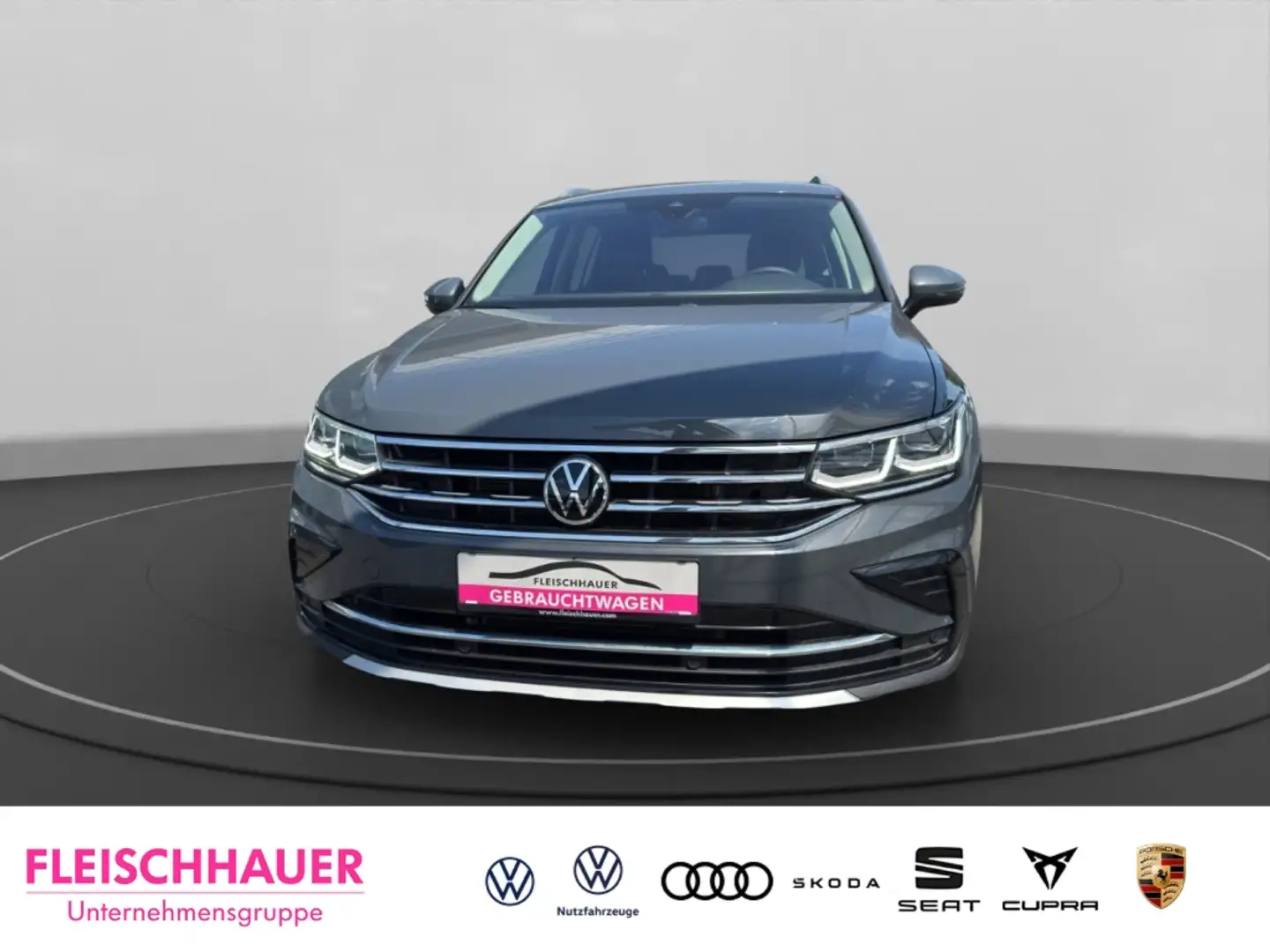 Volkswagen Tiguan Elegance 1.5 TSI Matrix+Navi+AHK+19''+Kamera+App-c Grau - 2