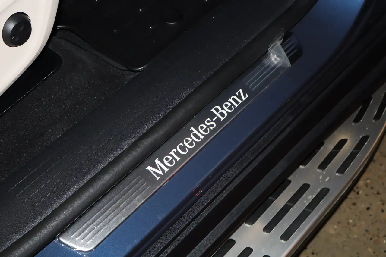 Mercedes-Benz GLE снимка Mercedes-Benz GLE