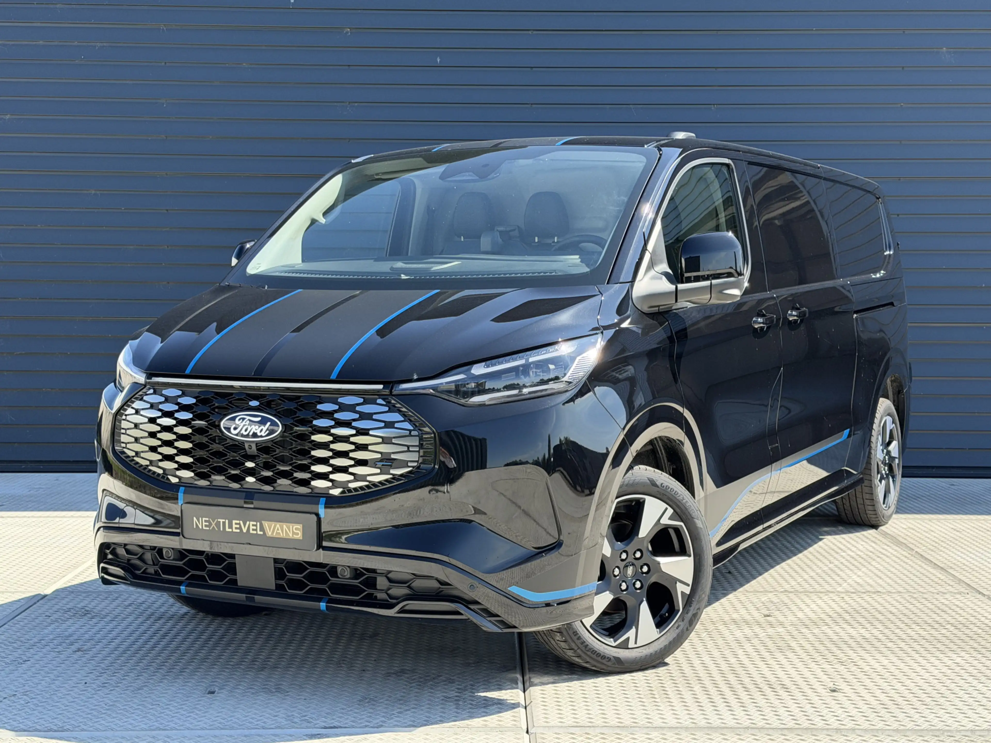 Ford E-Transit Cust. 340 L2H1 Sport 71 kWh | 360 Camera | B&O Aud