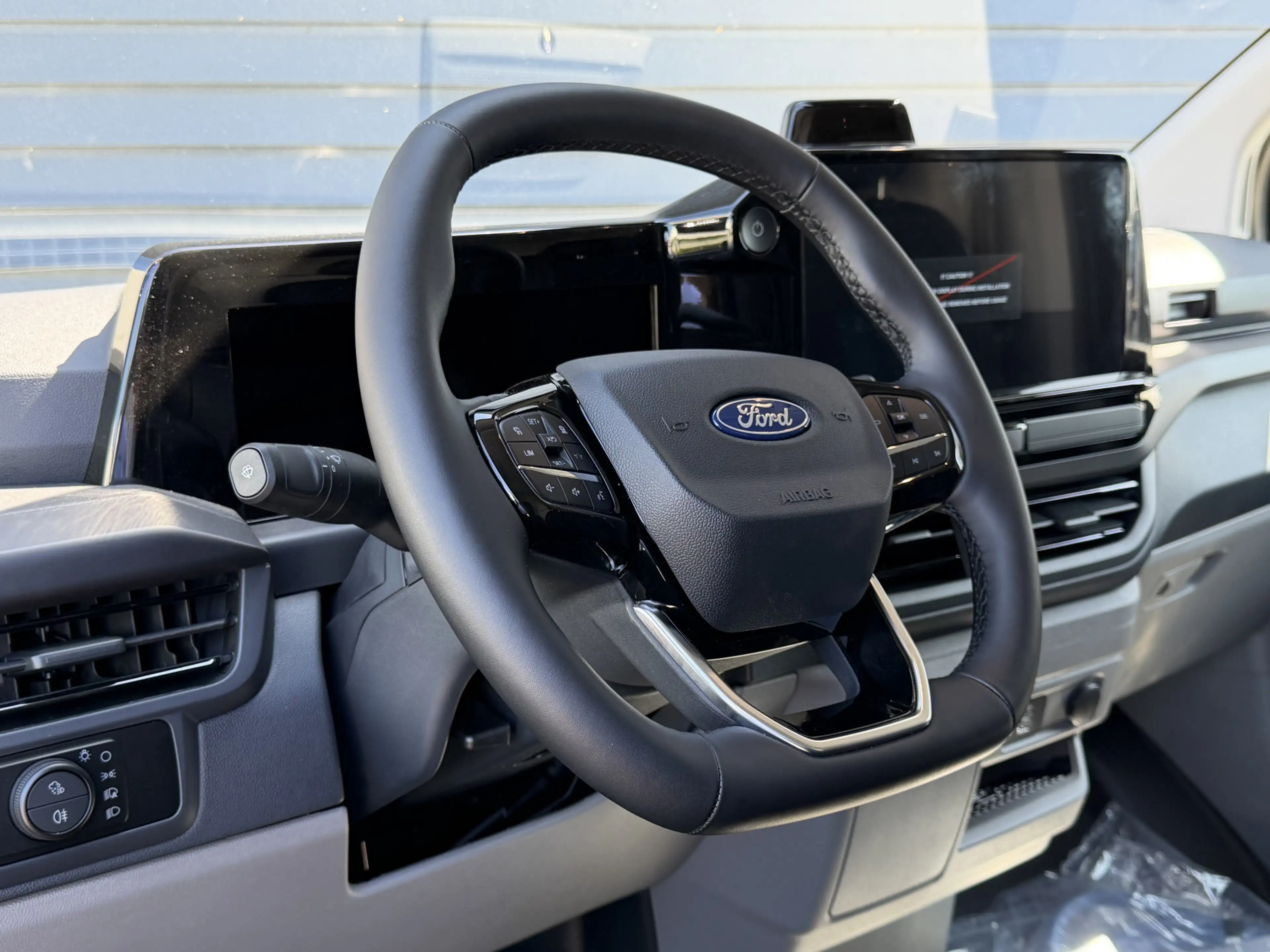 Ford E-Transit Cust. 340 L2H1 Sport 71 kWh | 360 Camera | B&O Aud — photo 8