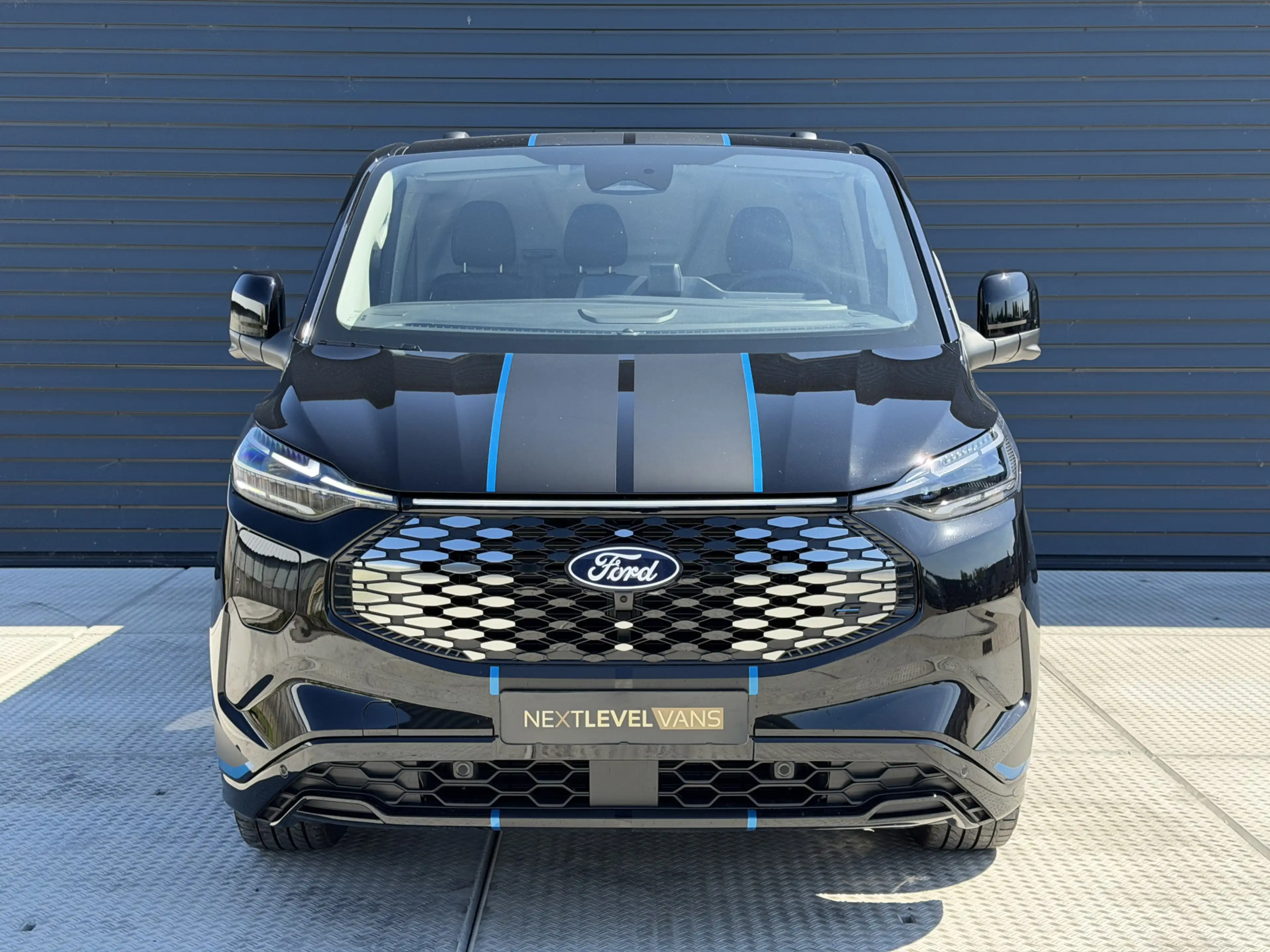 Ford E-Transit Cust. 340 L2H1 Sport 71 kWh | 360 Camera | B&O Aud — photo 2