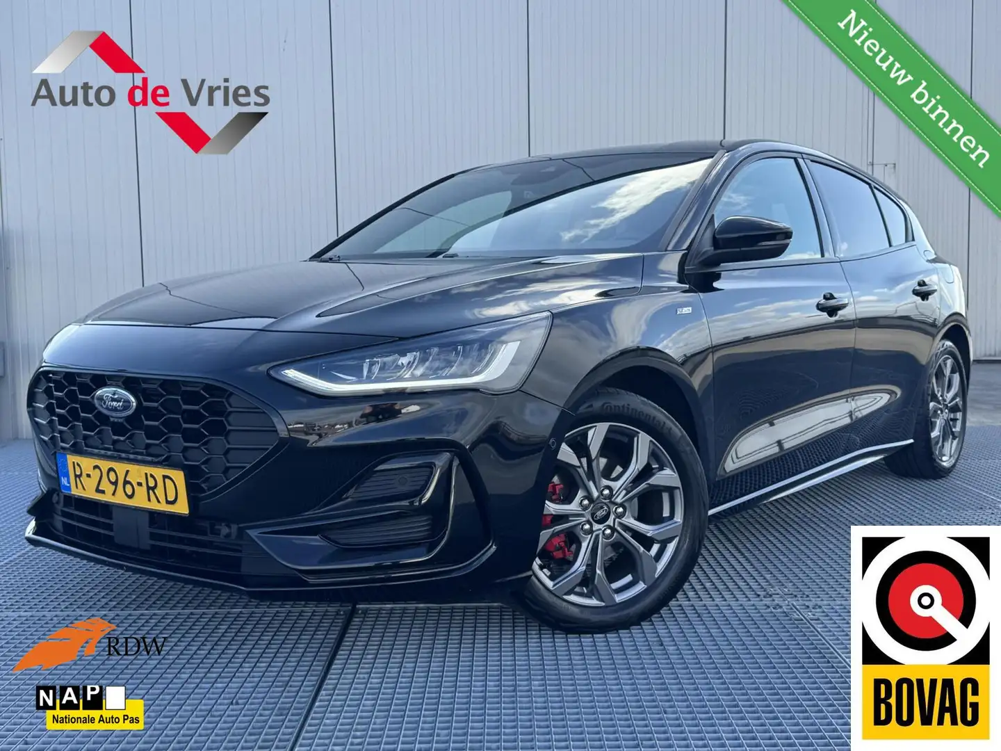 Ford Focus 1.0 EcoBoost Hybrid ST Line Style|Navi|NL-Auto Zwart - 1