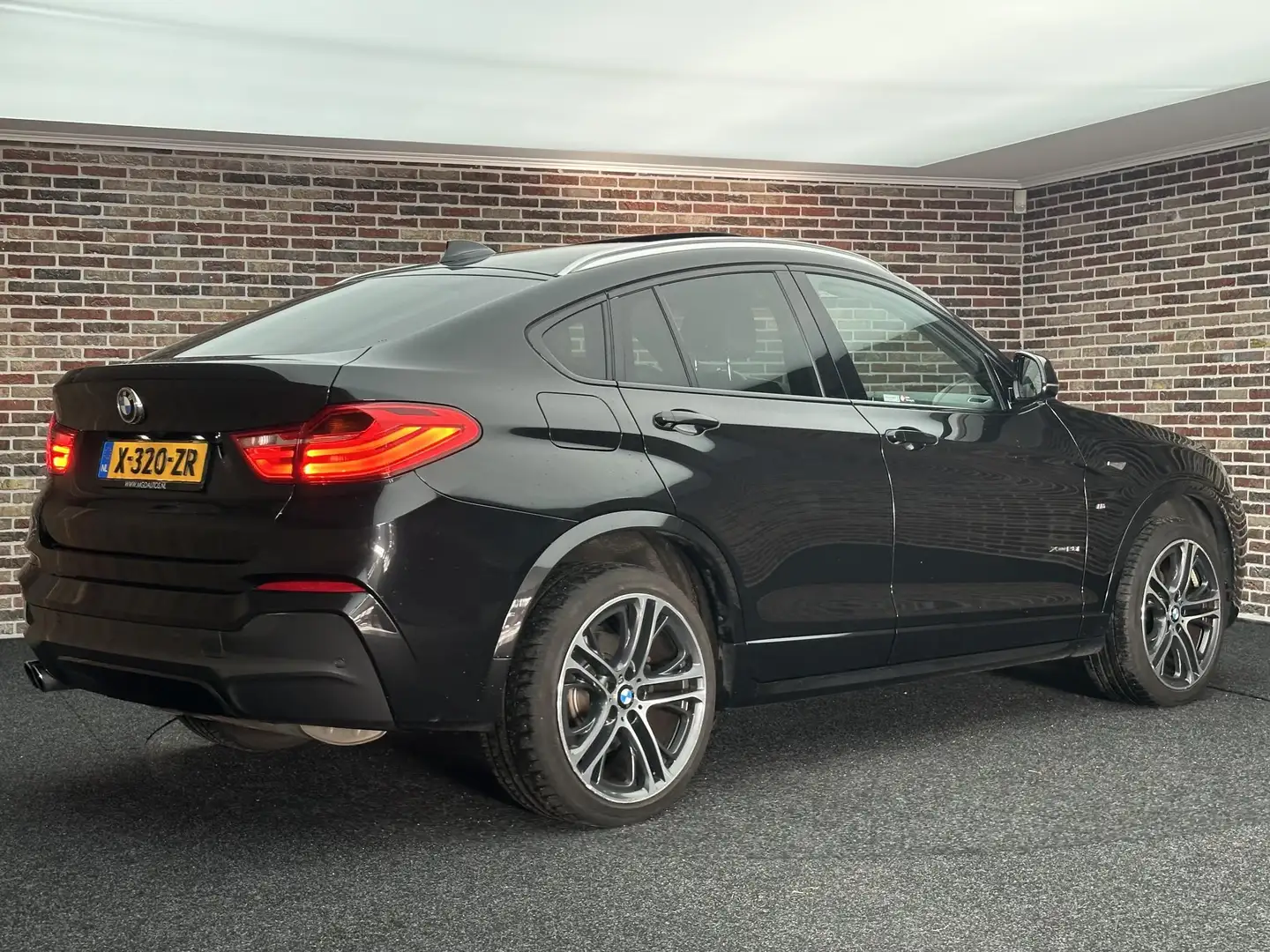 BMW X4 xDrive28i High Executive M-Sport| Dak| H&K| Memory Zwart - 2