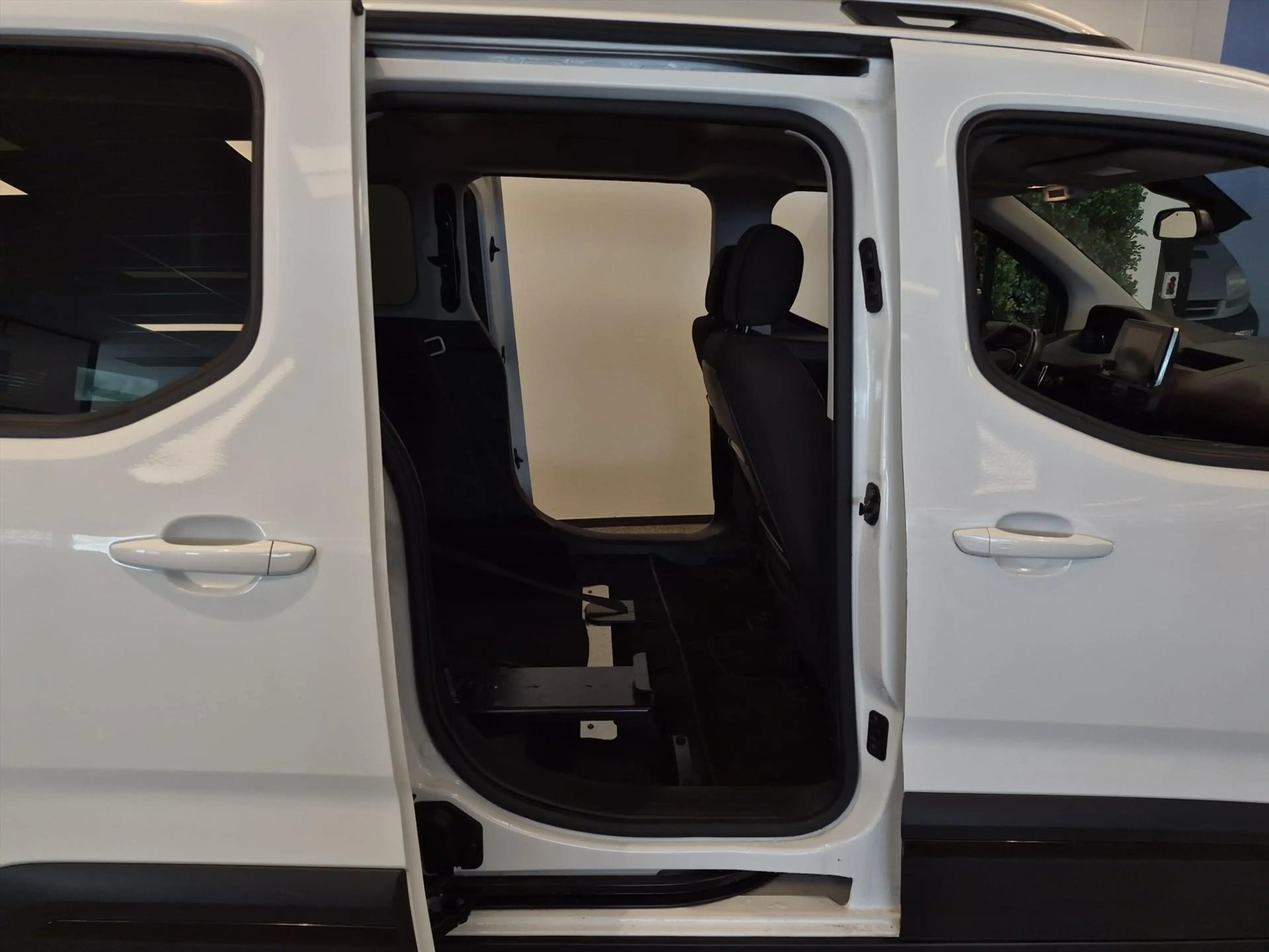 Peugeot Rifter L2 Rolstoelauto Automaat 3+1 XXLong (verlengde omb — photo 14