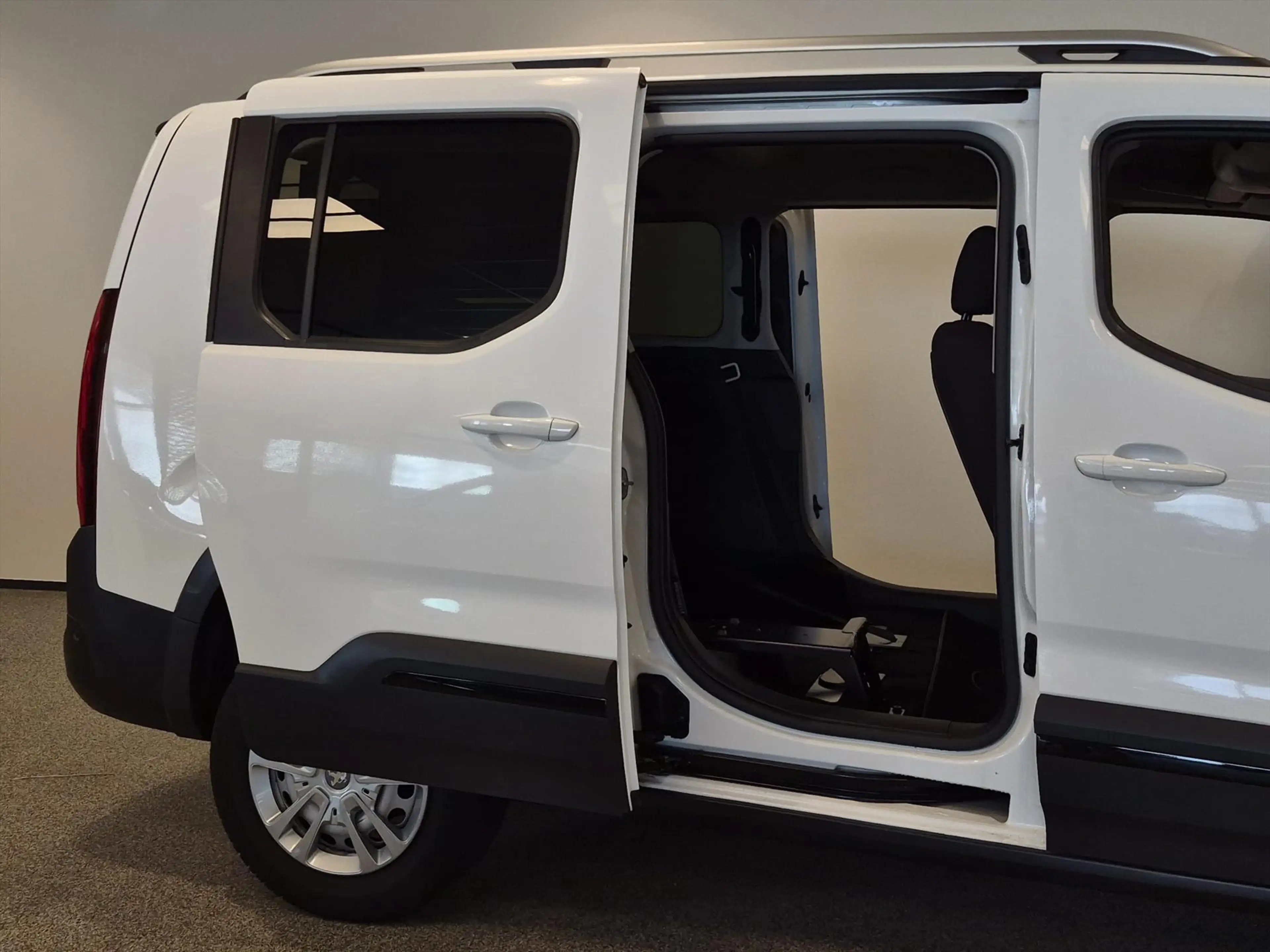 Peugeot Rifter L2 Rolstoelauto Automaat 3+1 XXLong (verlengde omb — photo 12