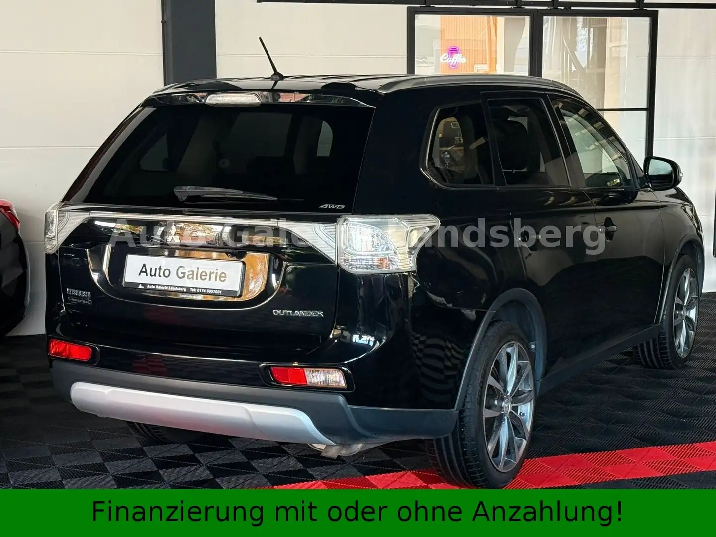Mitsubishi Outlander 2.2 D 4WD*Diamant Edition* Klima*Navi* Schwarz - 2