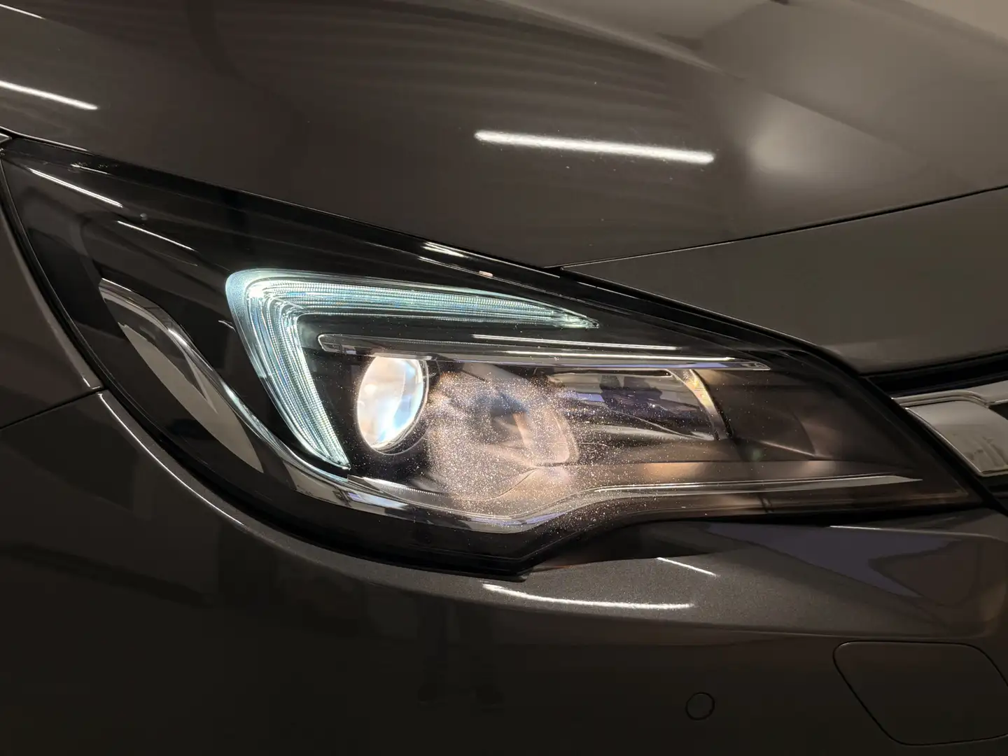Opel Astra Sports Tourer 1.4 Turbo | Schuif/Kantel Dak | Matr Grijs - 2