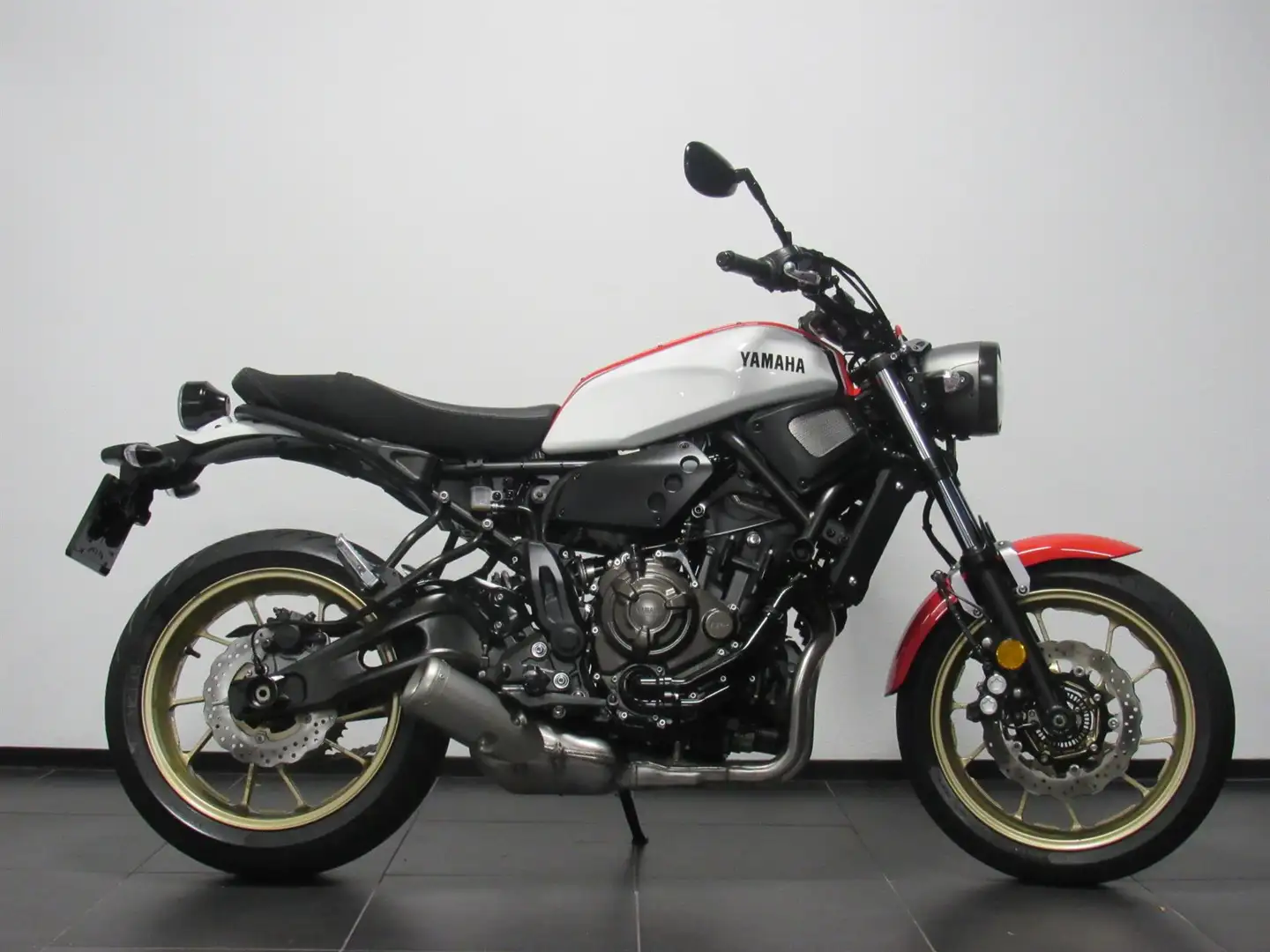 Yamaha XSR 700 ABS Червоний - 1