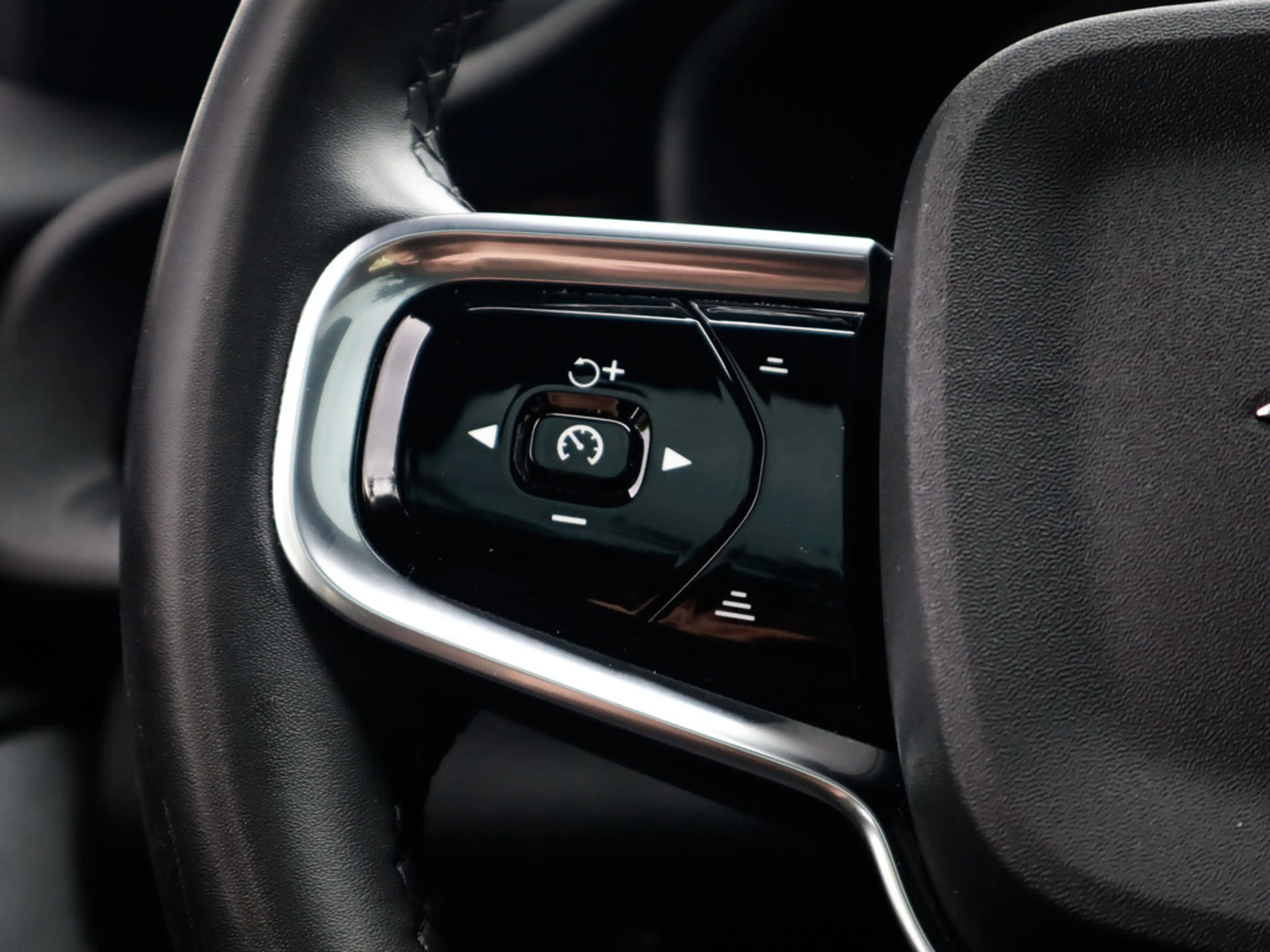 Polestar 2 Long Range Dual Motor Launch Edition 78kWh 1e-Eig. — photo 13
