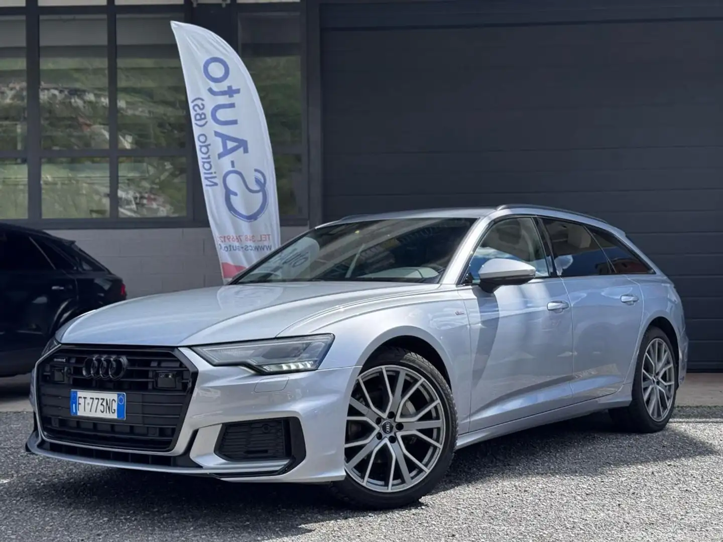 Audi A6 Avant 40 2.0 TDI quattro ultra S tronic S Line Grijs - 1