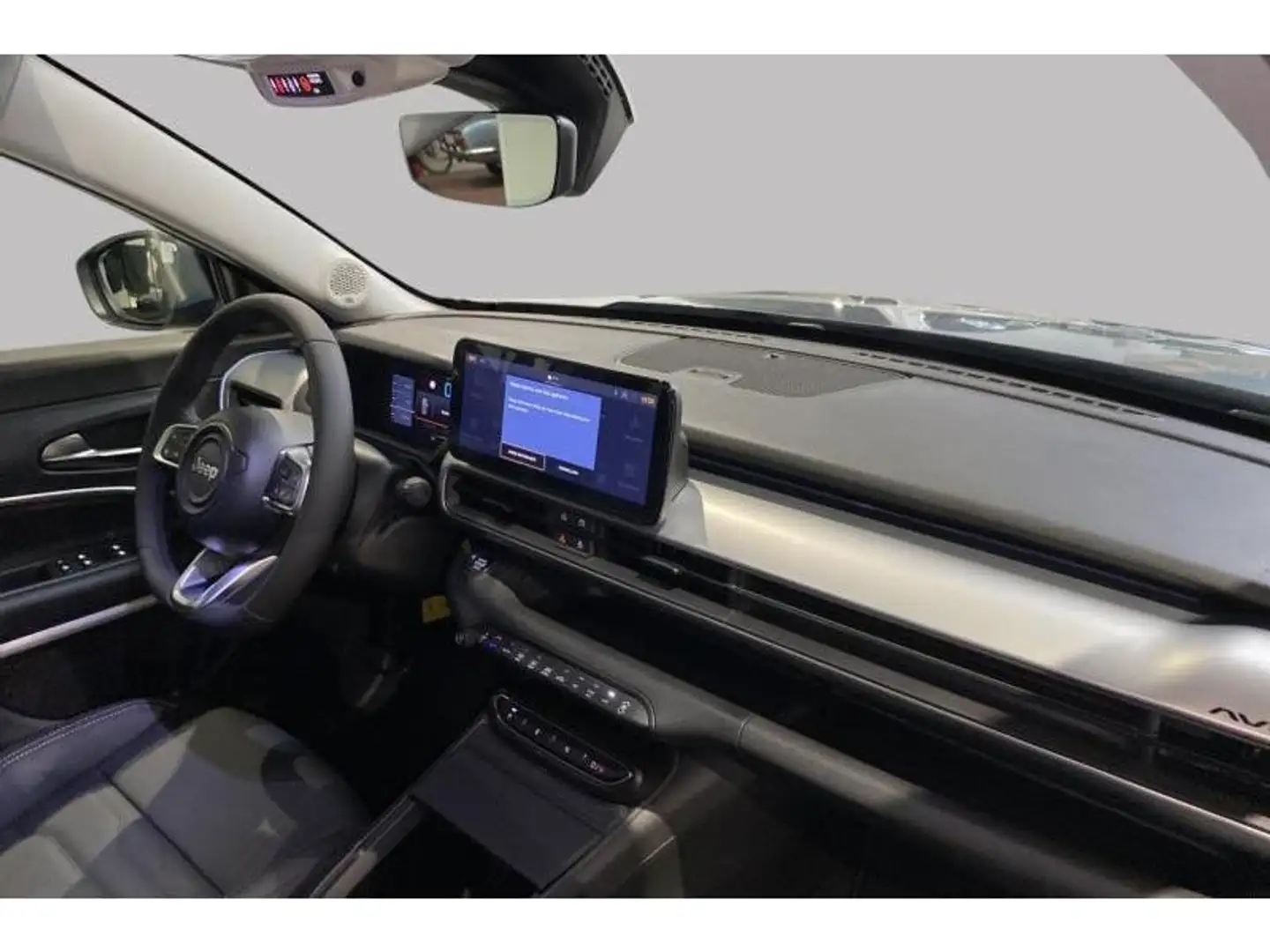 Jeep Avenger Summit MHEV Leder Gris - 2