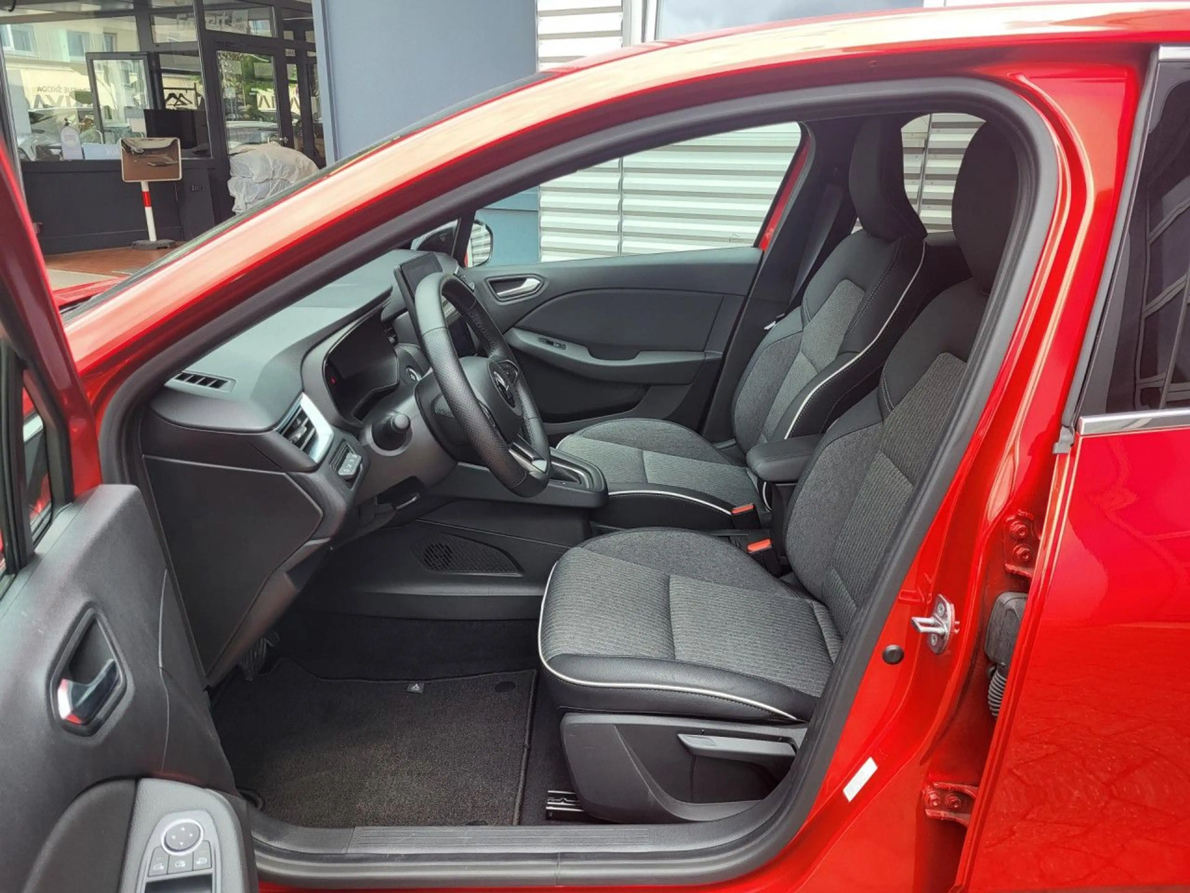 Mitsubishi Colt 1.6 Hybrid Musketier Bodykit 105kW Bluetooth — photo 9