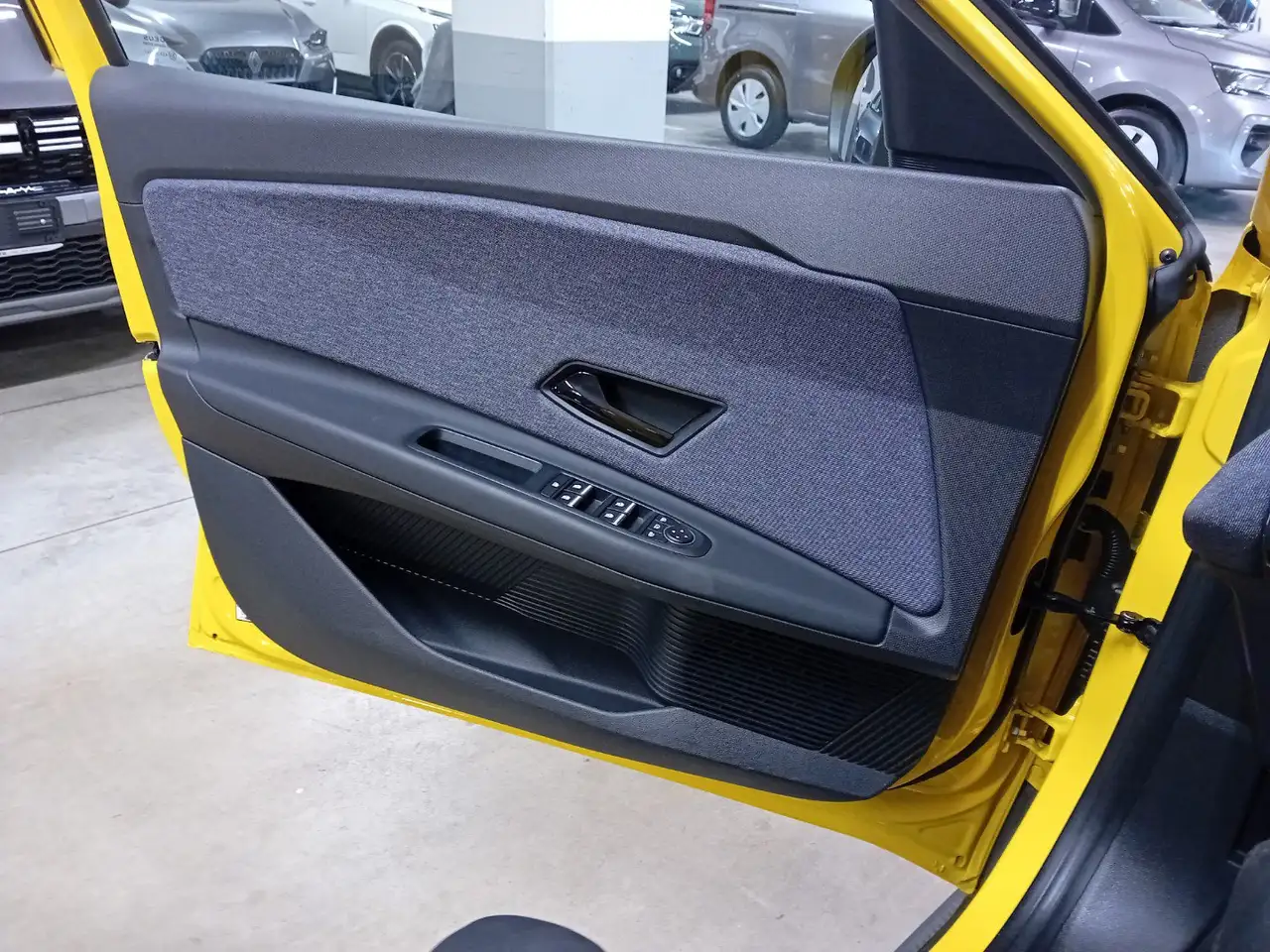 Renault R 5 RENAULT techno 120 cv urban range 20
