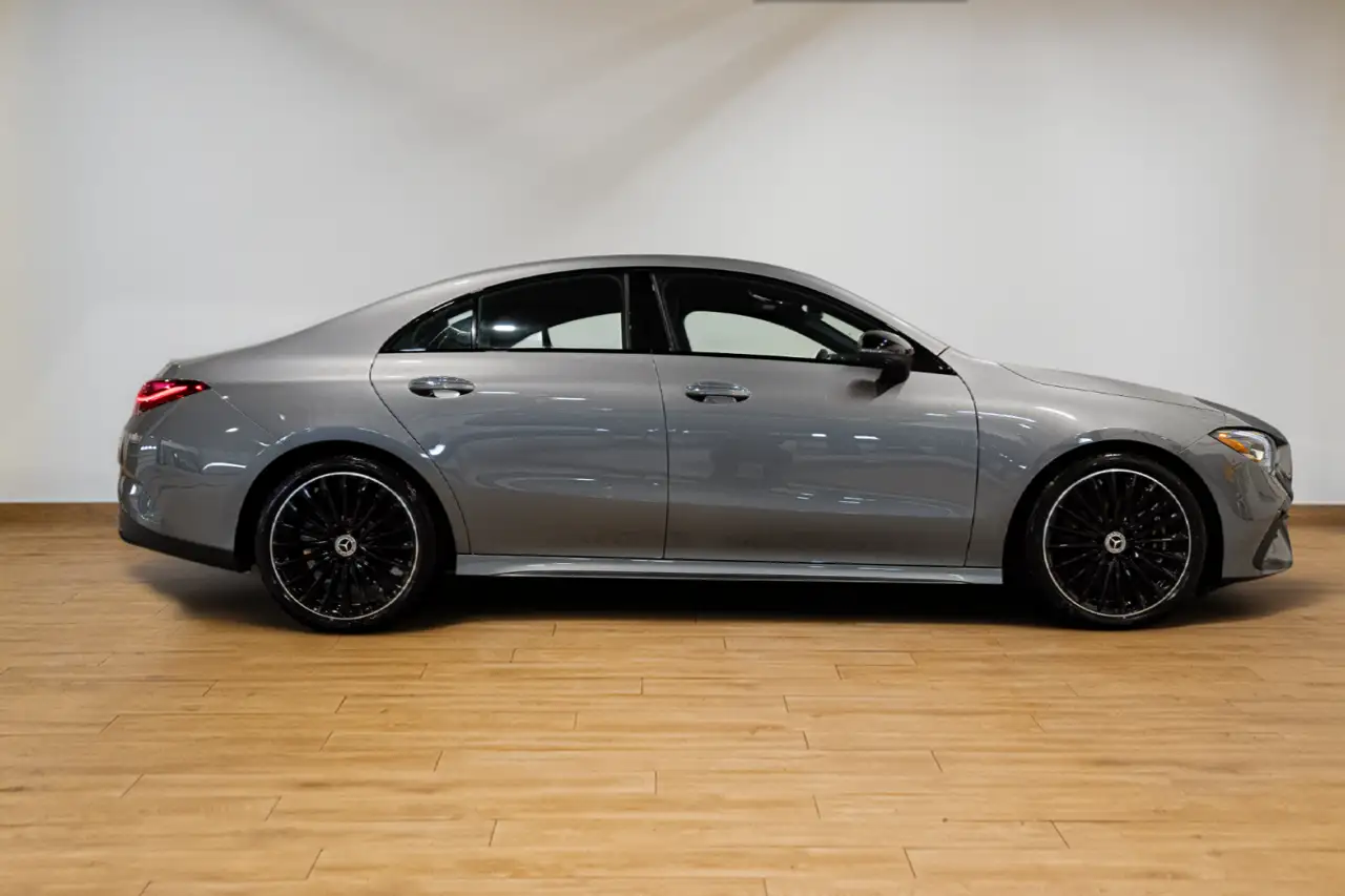 Mercedes-Benz CLA снимка Mercedes-Benz CLA