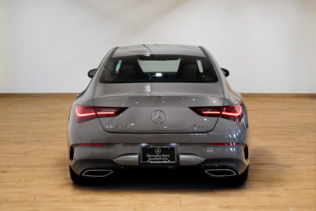 Mercedes-Benz CLA снимка Mercedes-Benz CLA