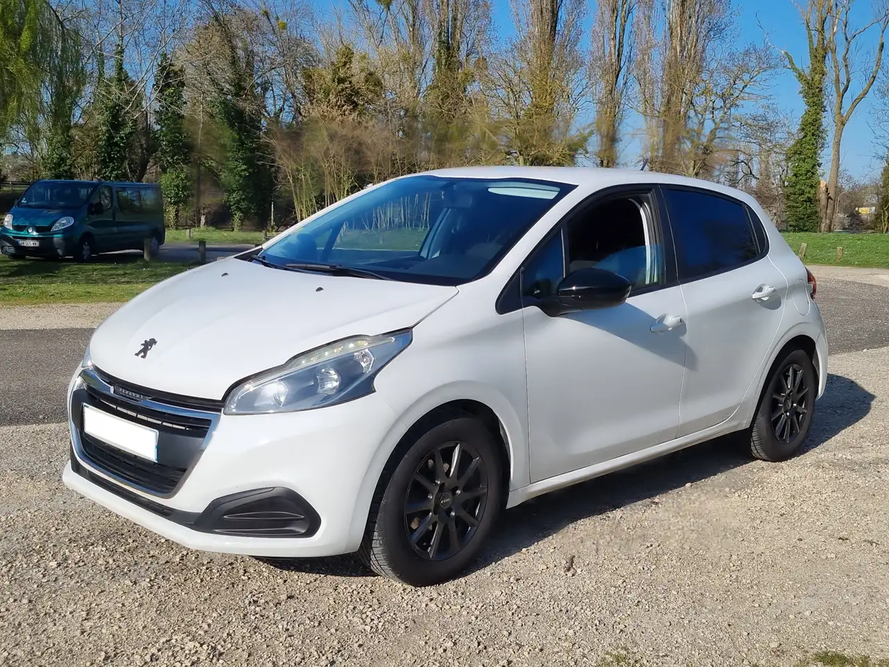 Peugeot 208 1.6 BLUEHDI 75 ACTIVE 5P