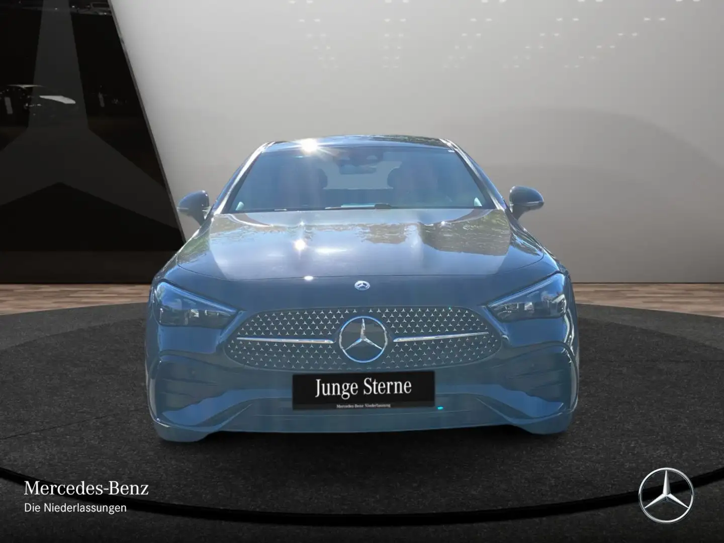 Mercedes-Benz CLE 300 e AMG+NIGHT+PANO+AHK+BURMESTER+SITZKLIMA Grau - 2