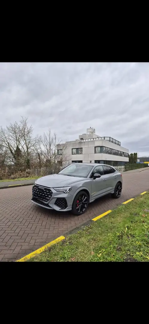 Audi RS Q3 TFSI Grau - 1