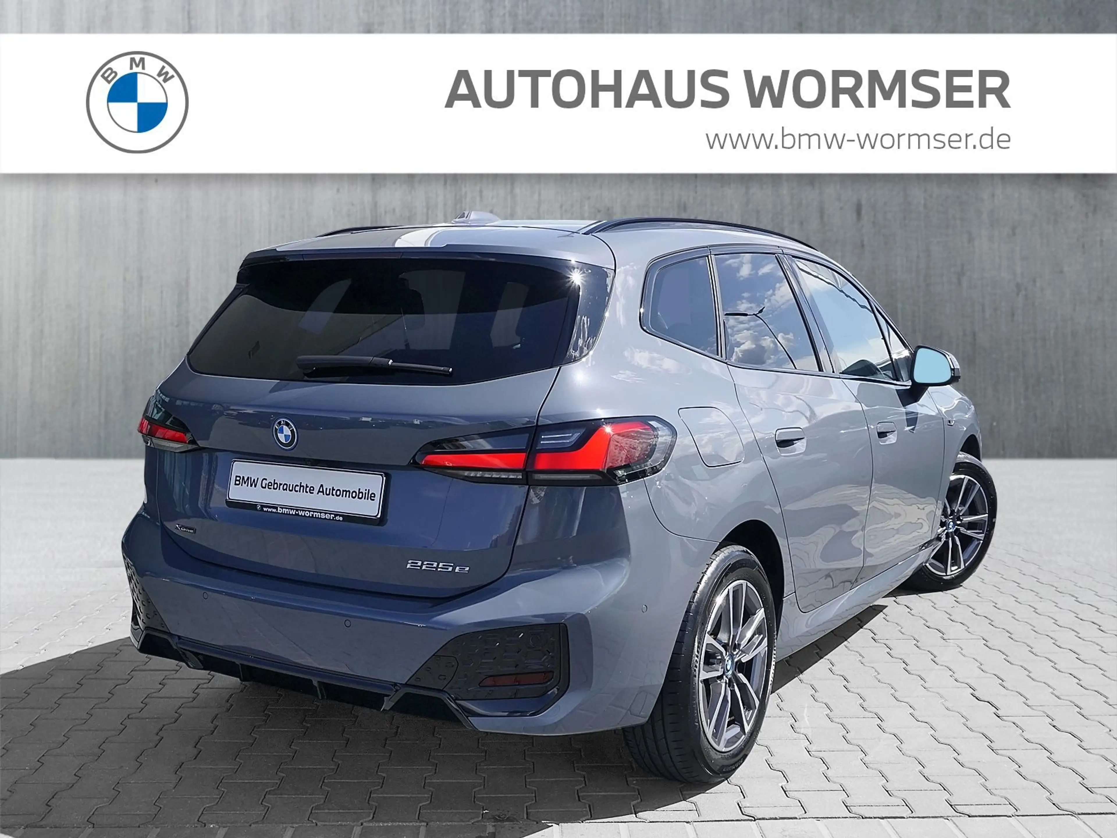 BMW 225 e xDrive Active Tourer — photo 2