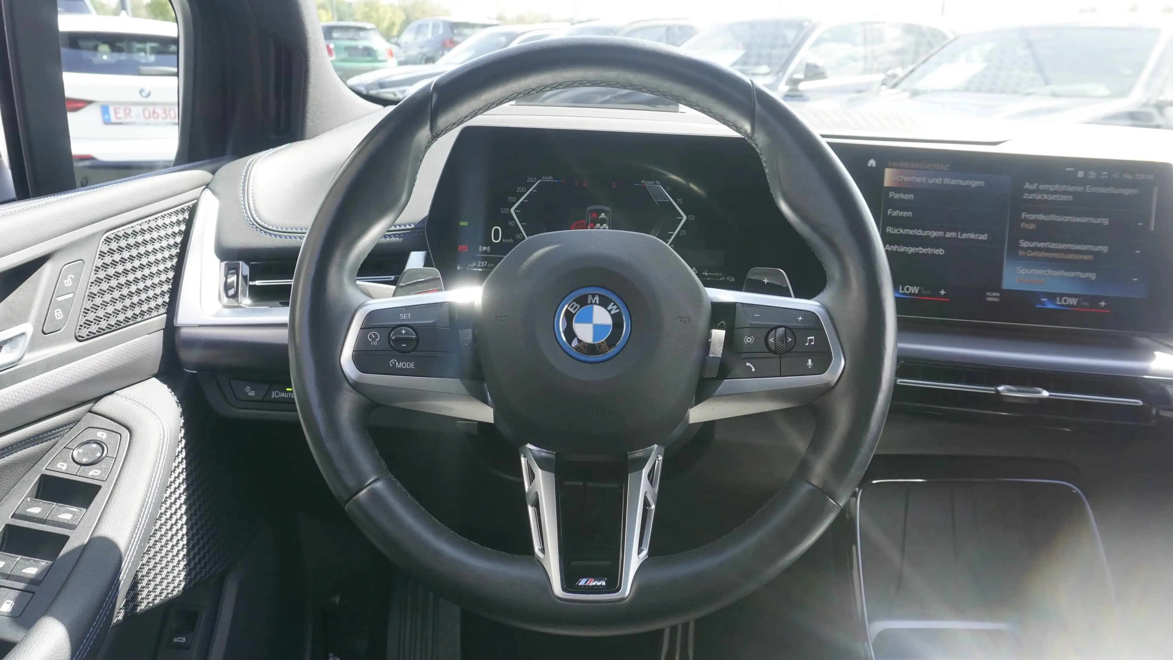 BMW 225 e xDrive Active Tourer — photo 13