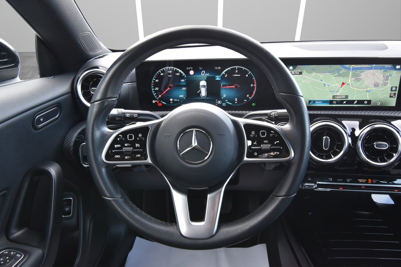 Mercedes-Benz CLA 180 d Shooting Brake Aut. ***LED*VIRTUAL-COCKPIT** — photo 14
