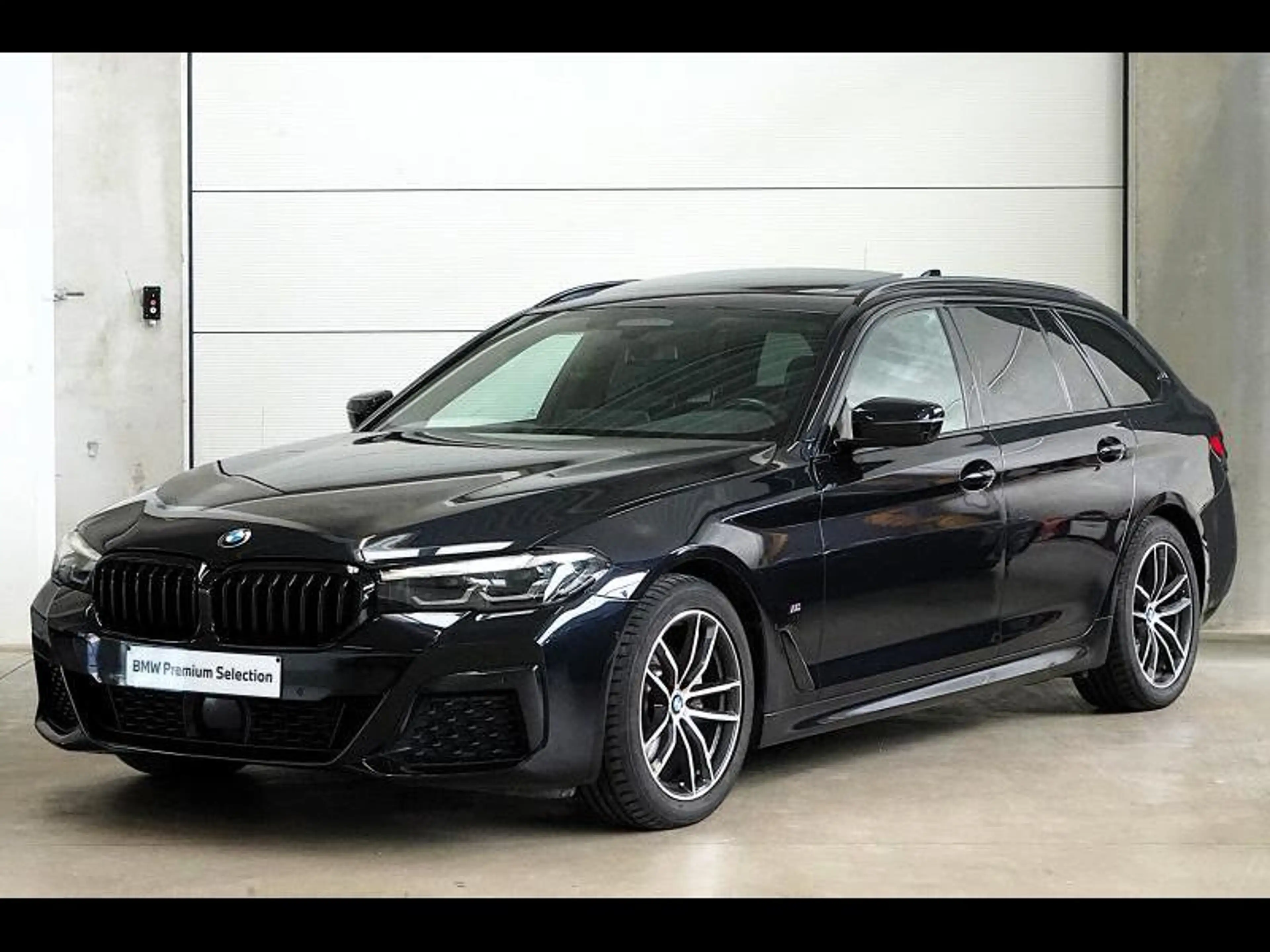 BMW 518 d Touring M-Pack - Panodak - Leder - LED - ...