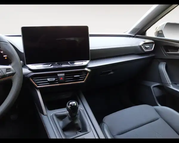 Cupra Leon view 11