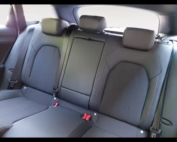 Cupra Leon view 13