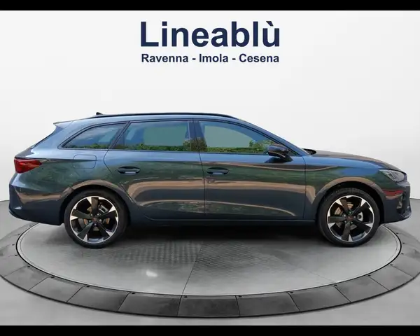 Cupra Leon view 6