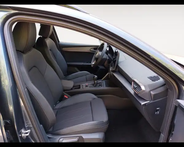 Cupra Leon view 15