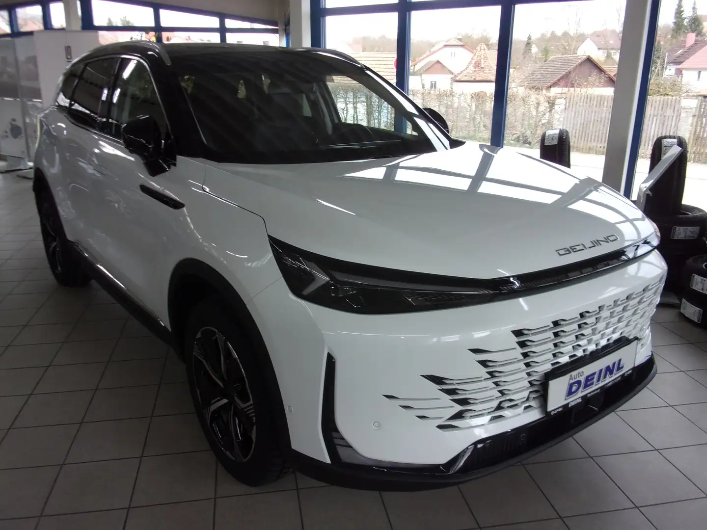 BAIC Beijing X75 Weiß - 1