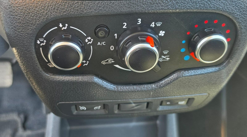 Dacia Dokker Comfort 1.5Dci Klima Alufelgen TOP TüvNEU — photo 14