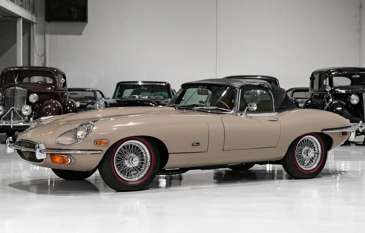 Jaguar E-Type SERIES II 4.2 ‘OTS’ ROADSTER (ONE OWNER FROM NEW) ONE OWNER FROM NEW, foto 3