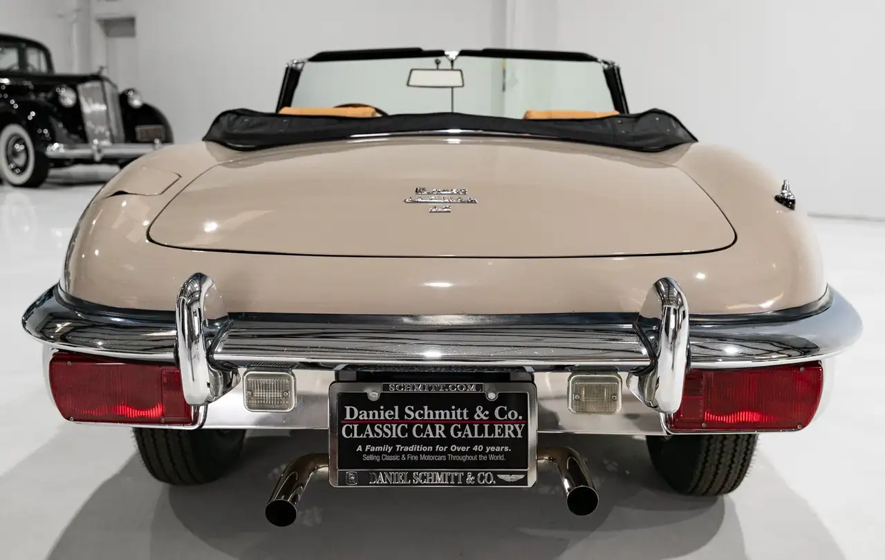 Jaguar E-Type SERIES II 4.2 ‘OTS’ ROADSTER (ONE OWNER FROM NEW) ONE OWNER FROM NEW, foto 10