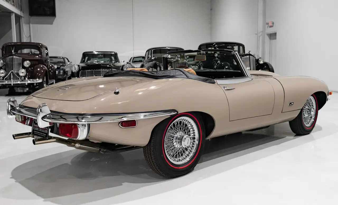 Jaguar E-Type SERIES II 4.2 ‘OTS’ ROADSTER (ONE OWNER FROM NEW) ONE OWNER FROM NEW, foto 9
