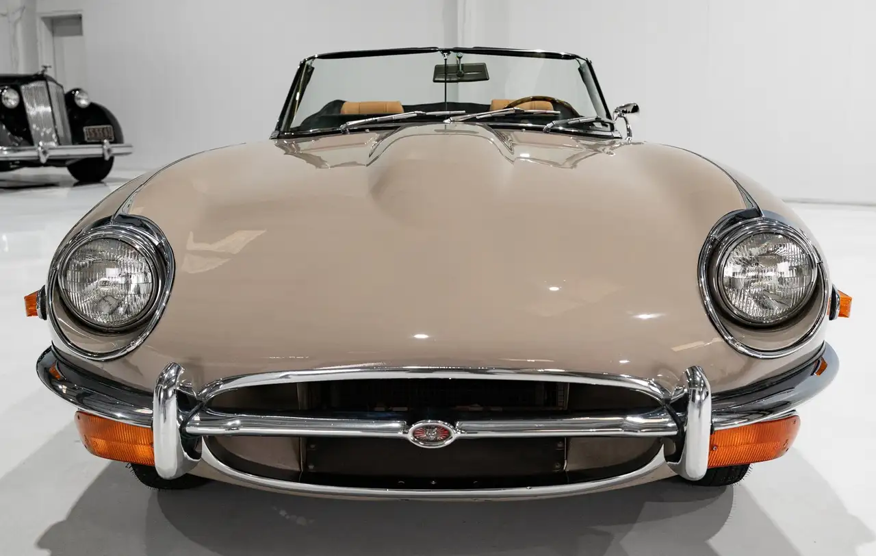 Jaguar E-Type SERIES II 4.2 ‘OTS’ ROADSTER (ONE OWNER FROM NEW) ONE OWNER FROM NEW, foto 6