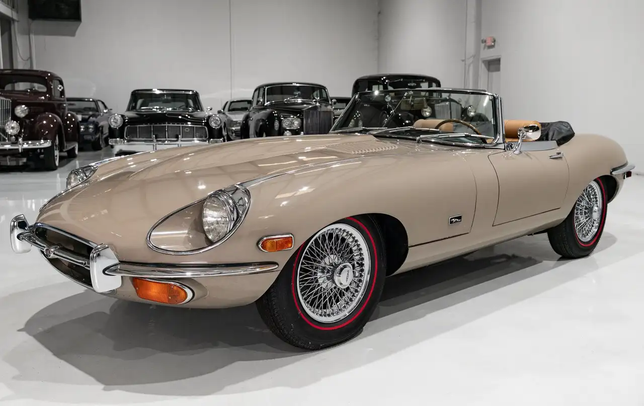 Jaguar E-Type SERIES II 4.2 ‘OTS’ ROADSTER (ONE OWNER FROM NEW) ONE OWNER FROM NEW, foto 4