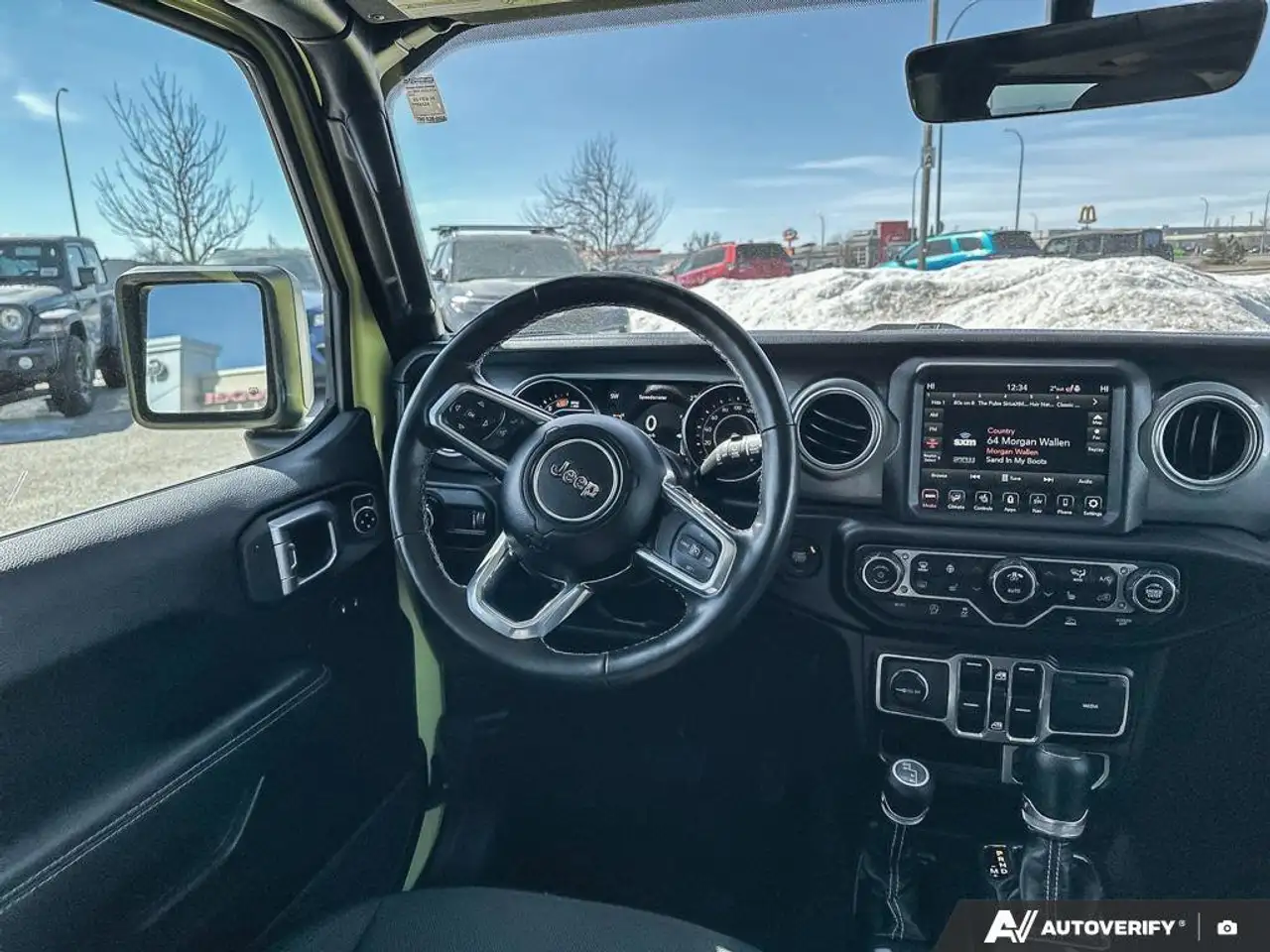 Jeep Wrangler снимка Jeep Wrangler