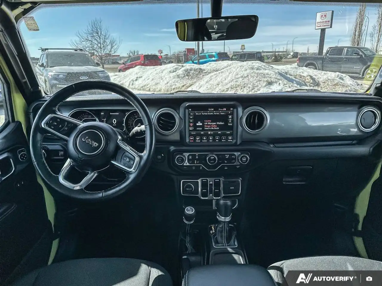 Jeep Wrangler снимка Jeep Wrangler