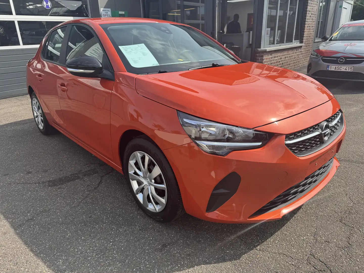 Opel Corsa F 1200 Benzine 5Drs Edition Orange - 1