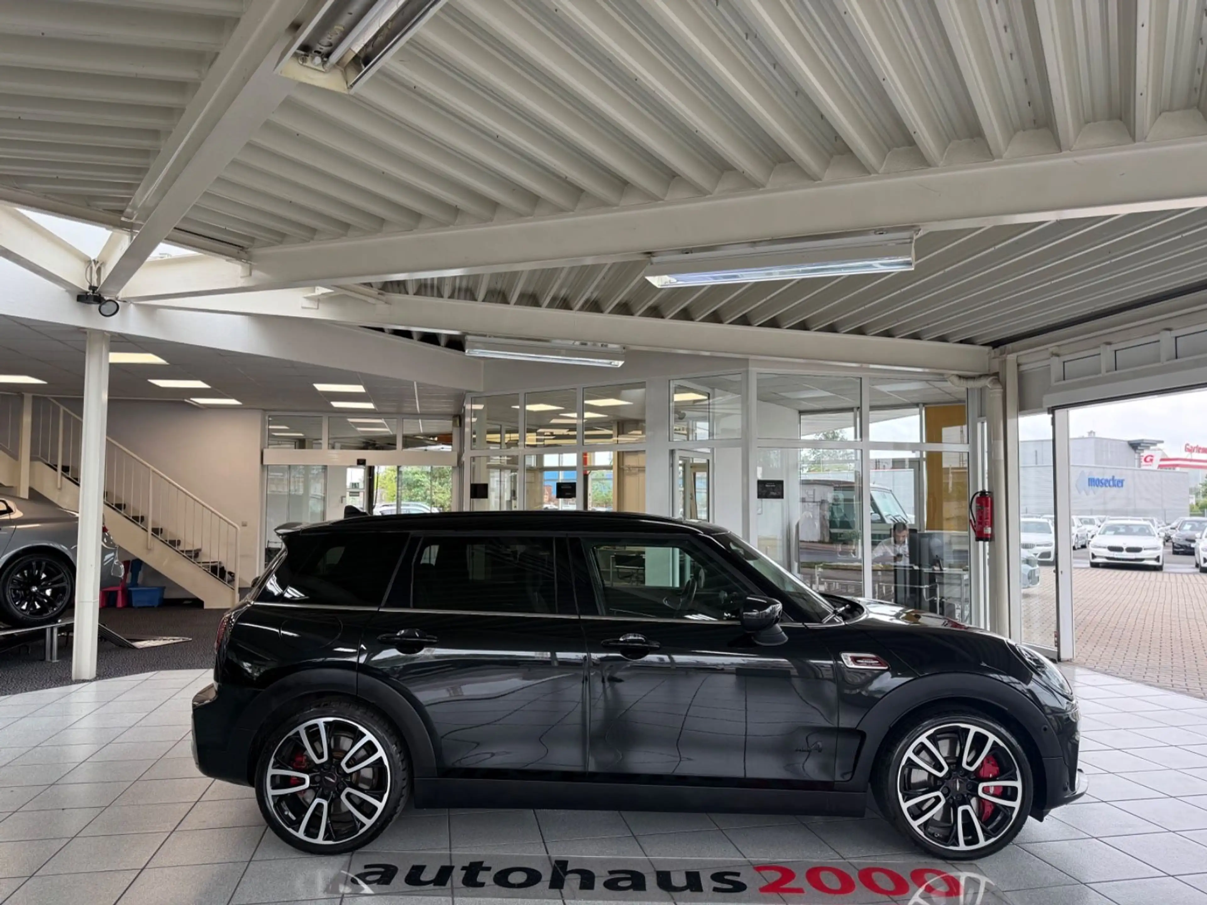 MINI John Cooper Works Clubman ALL4 AUT./HUD/CAM/PANO — photo 2
