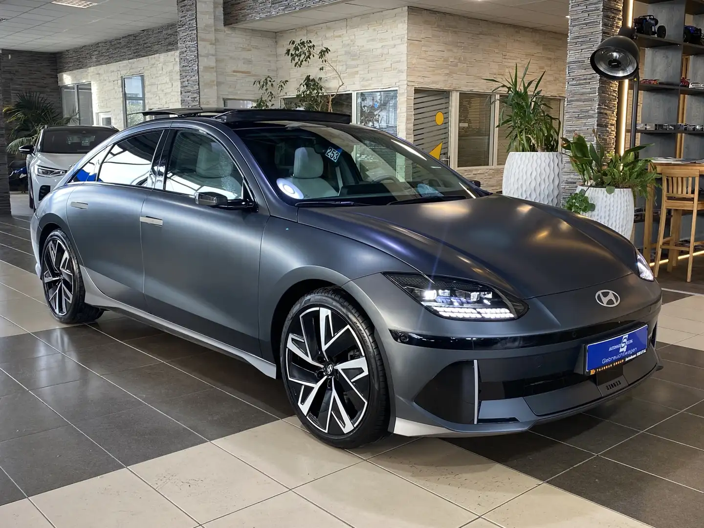 Hyundai IONIQ 6 Uniq*BOSE-Paket*Leder*Pano*ACC**77,4KWH Gris - 1